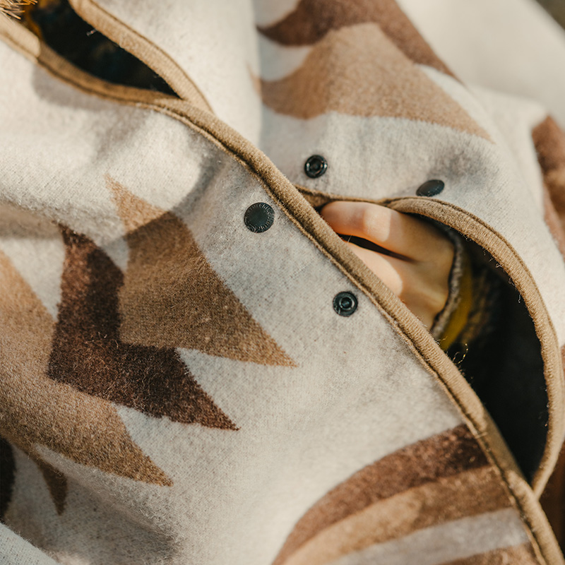 Naturehike vlněná deka s geometrickým vzorem - 1950g - světle hnědá